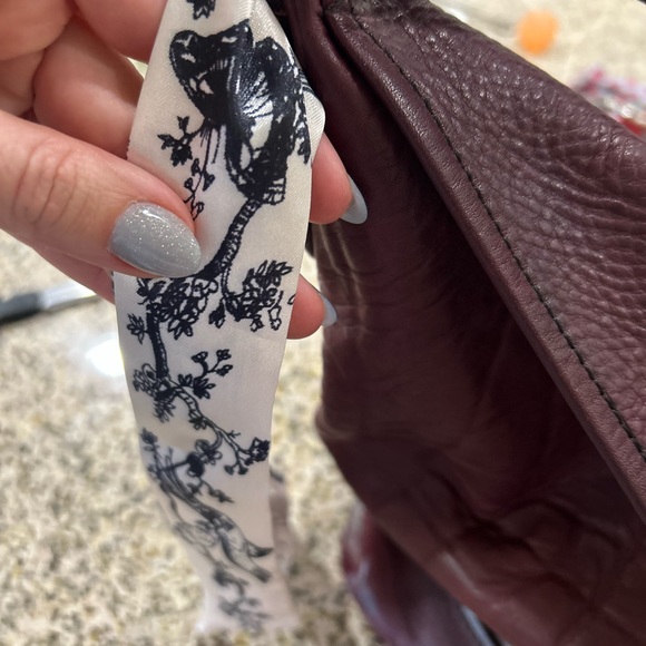 Vintage Y2K Cara hobo Dark Tigers Blood Red Leather Crescent Shape Shoulder Bag - Picture 13 of 15